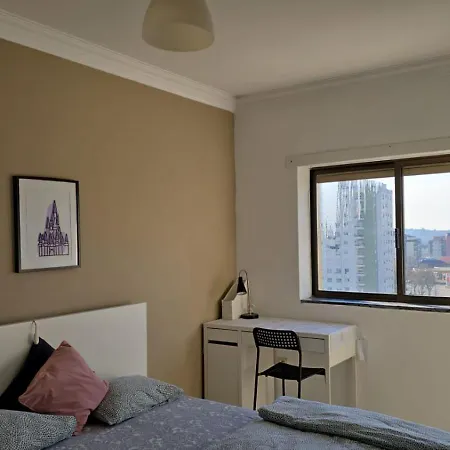 Quarto Familiar Com Cama De Casal Apenas Para Casais E Raparigas Nenhum Homem Individual Braga Exterior photo